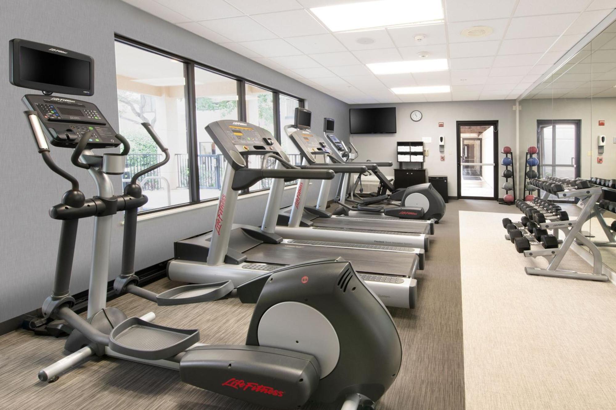 Courtyard By Marriott Dallas Plano In Legacy Park Bagian luar foto