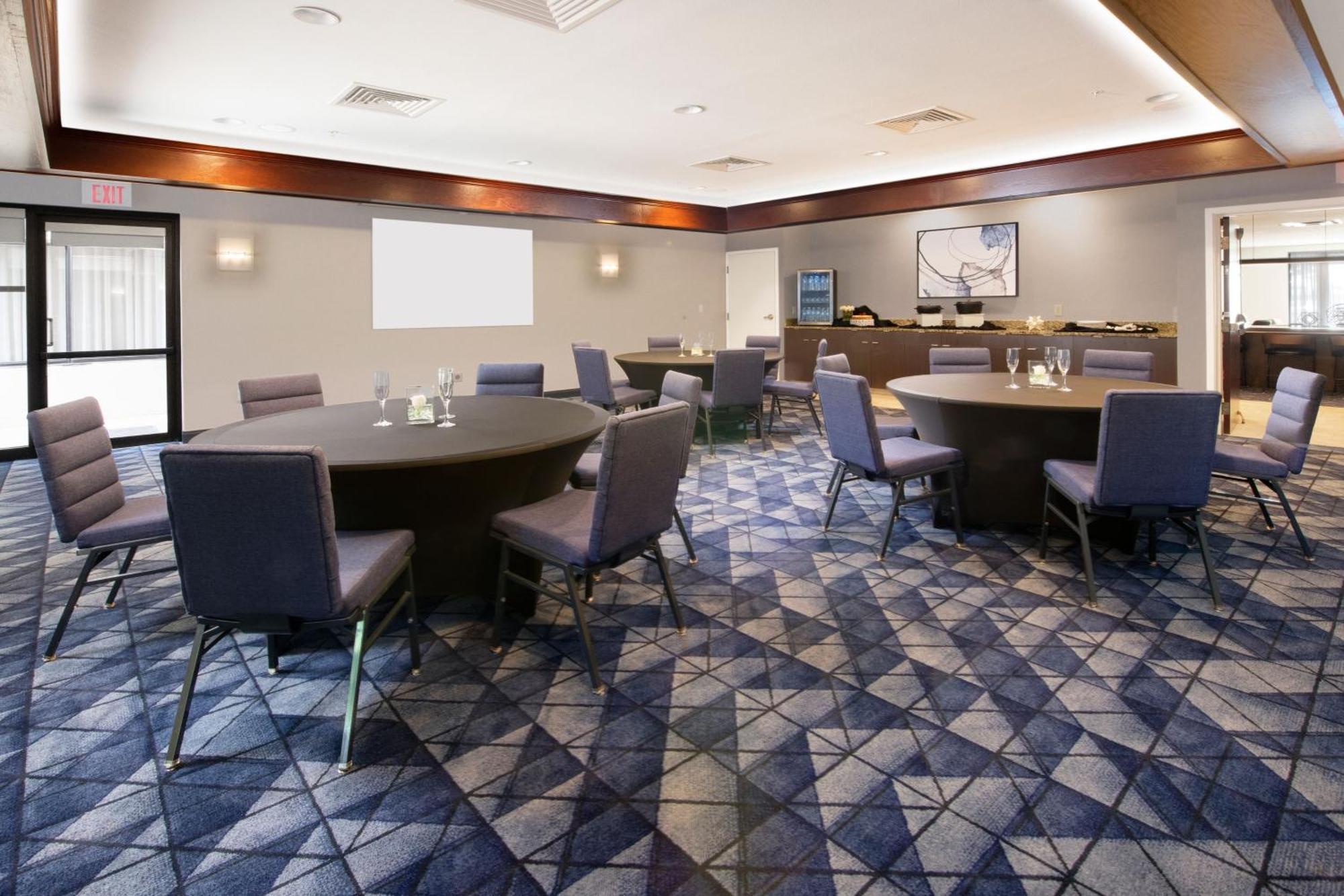 Courtyard By Marriott Dallas Plano In Legacy Park Bagian luar foto