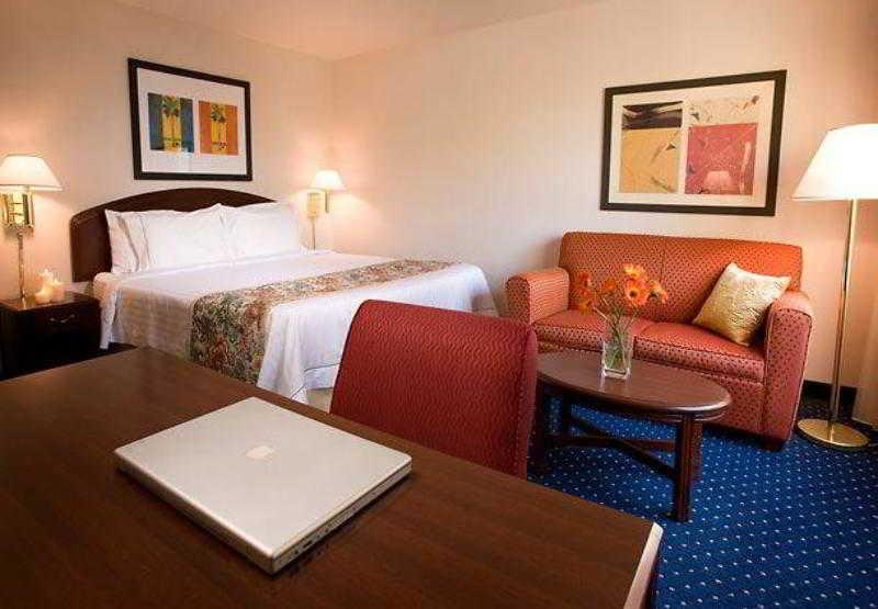 Courtyard By Marriott Dallas Plano In Legacy Park Ruang foto